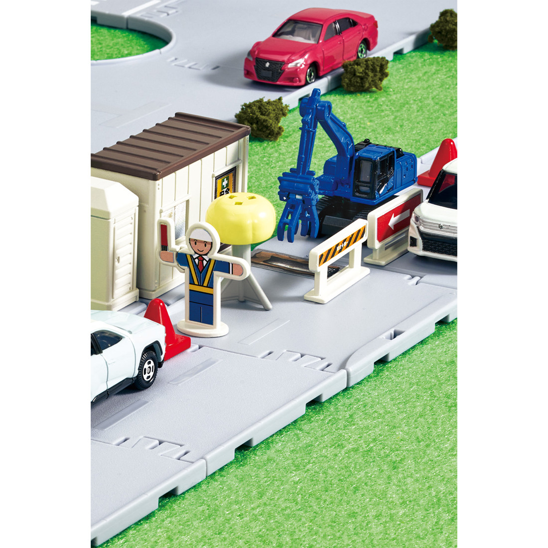 Tomica Town Road Construction  - Vintage Collectible Model Cars review and price